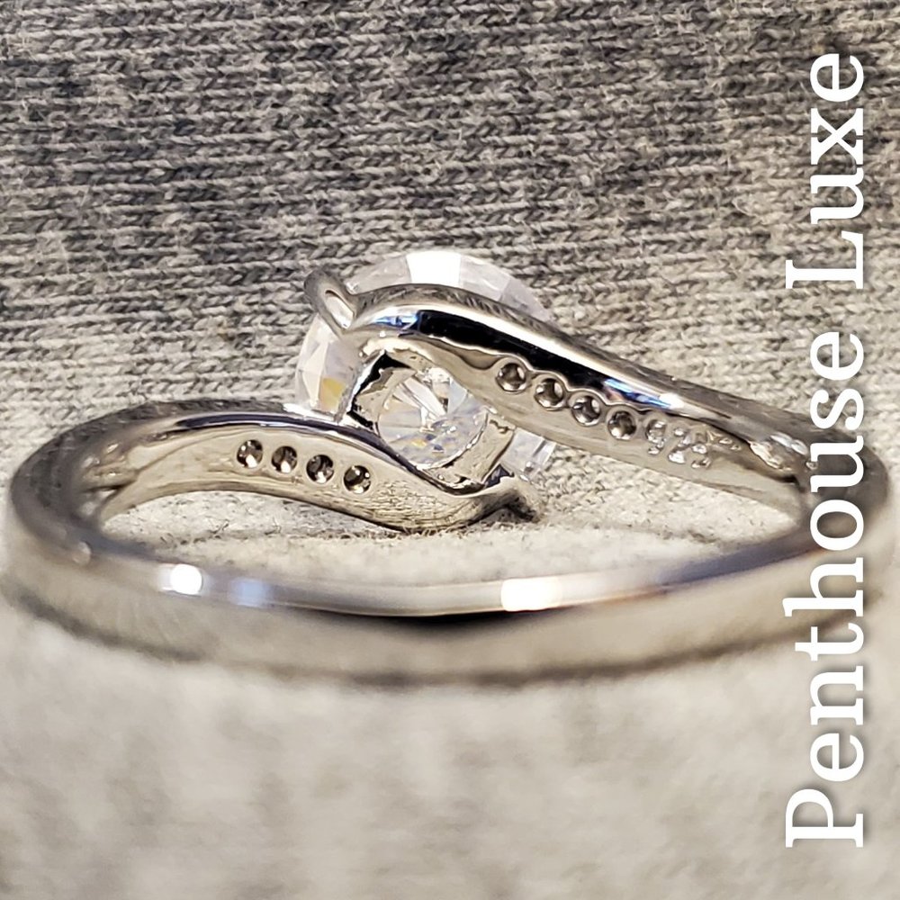 🔥 CLEARANCE! White Sapphire Bypass Swirl Ring - Picture 4 of 8